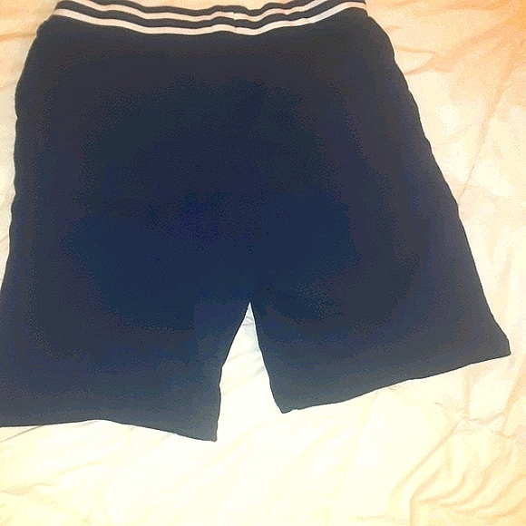 Ralph Lauren Polo Shorts - Picture 3 of 3